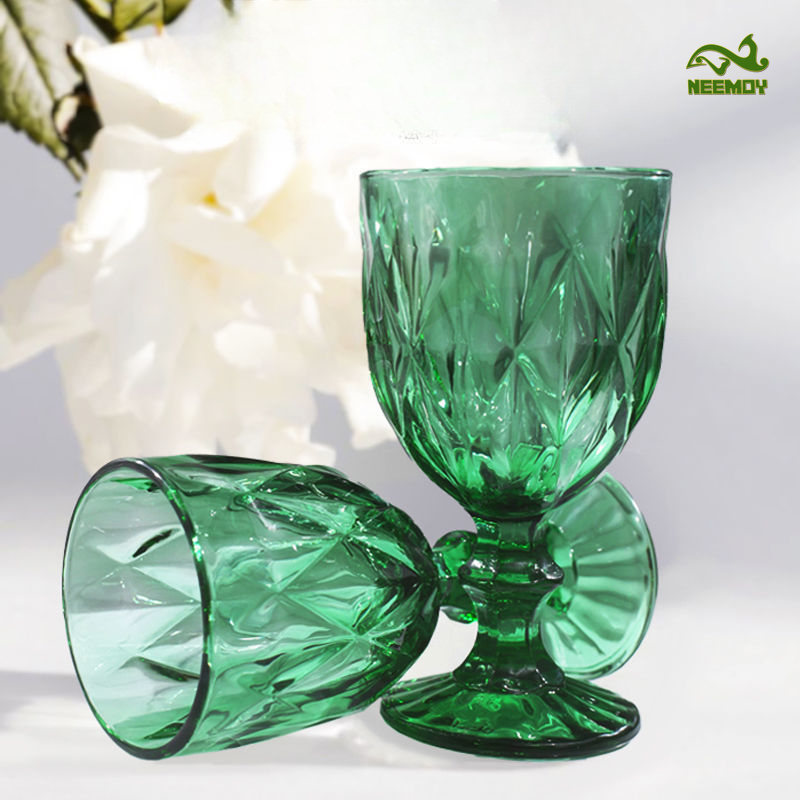 Groene gegraveerde reliëf glaz - Wine Beer Foot recensie en prijs